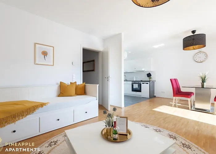 Pineapple - Zwinger Ii - 70qm - 1x Free Parking *