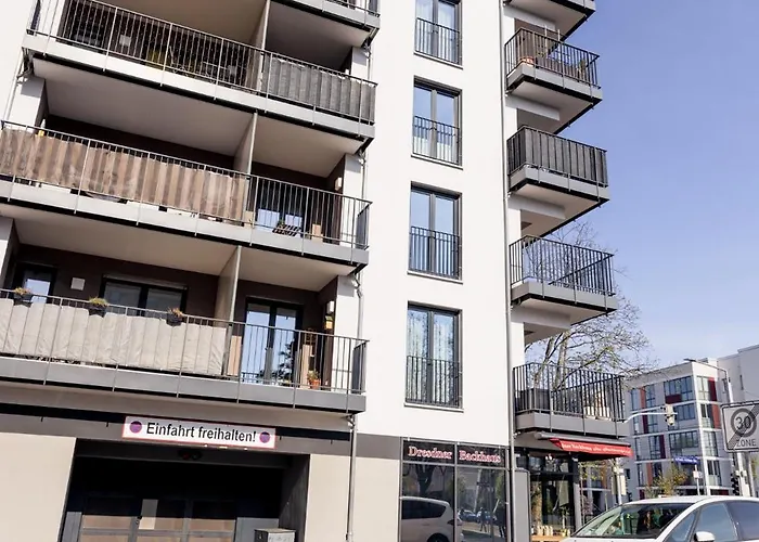 Pineapple - Zwinger Ii - 70qm - 1x Free Parking